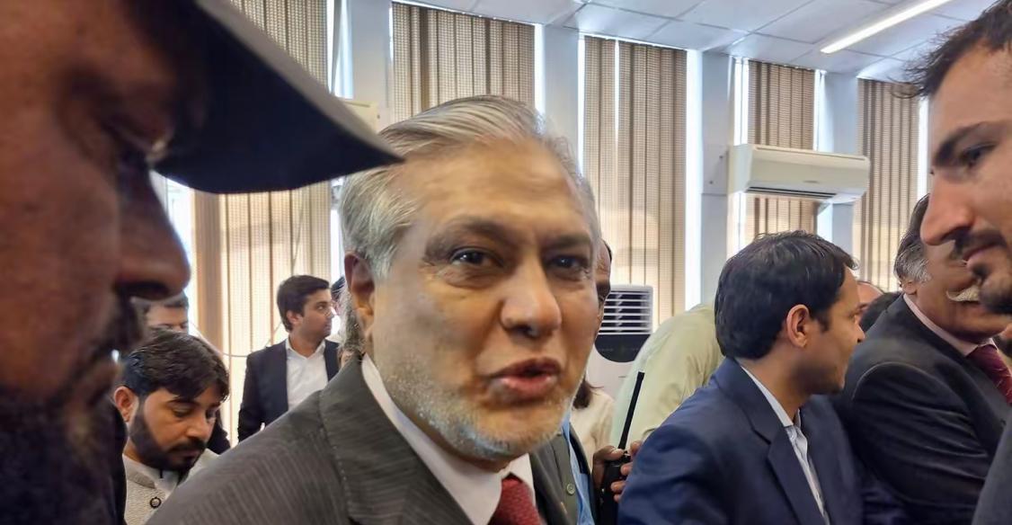 特大消息！巴基斯坦外交部火速官宣，副总理兼外长达尔快马加鞭奔赴北京，就为了和咱中