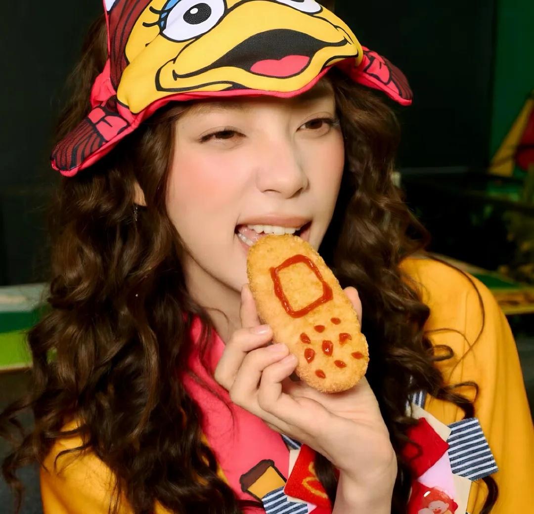 𝐒𝐡𝐚𝐫𝐞·欧阳娜娜头像欧阳娜娜欧阳娜娜同款头像大户氛围感头像