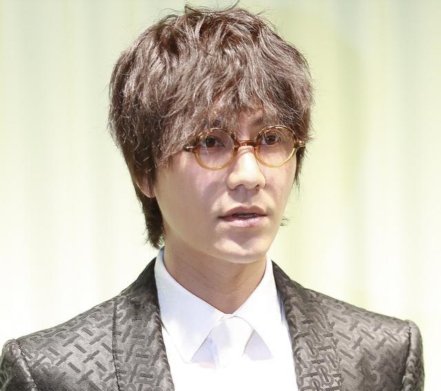 陈坤儿子的亲妈这事儿，答案其实早就有了，就是咱们自己没看。2011年陈坤出书