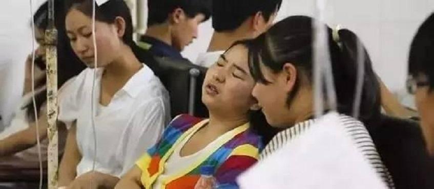 95后年轻孕妈怀孕了还天天吃这玩意, 结果刚生下宝宝成了植物人