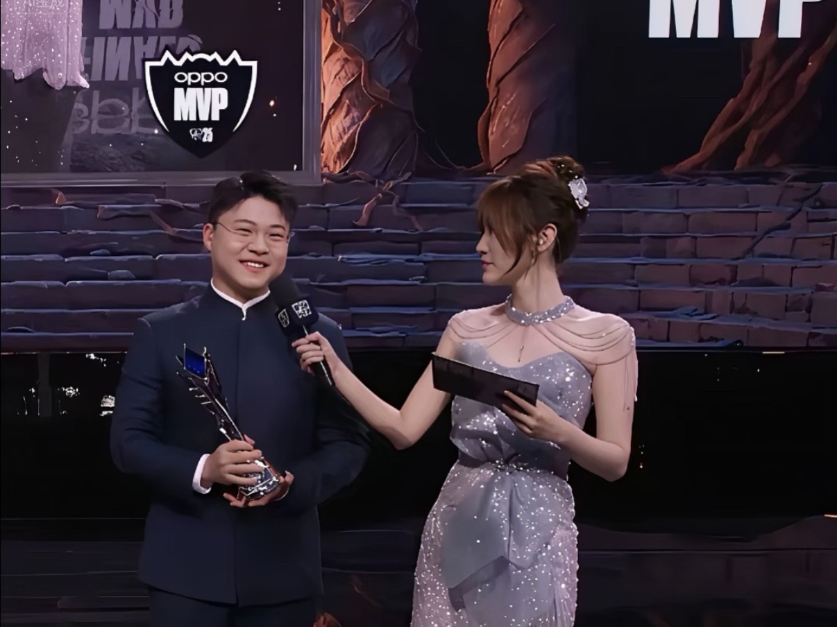 看来LPL真的没人了，让一名老将复出退役复出退役。有那精力培养青训不行吗