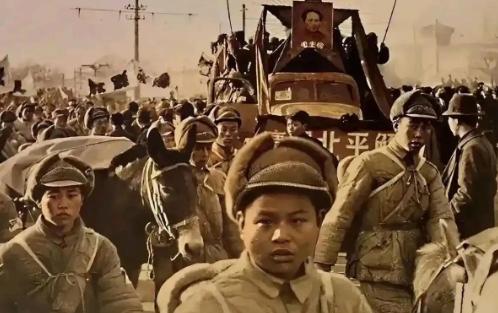 1954年，空五军一个作战参谋结婚了，新娘是他在火车上认识的，自称小学老师，人长