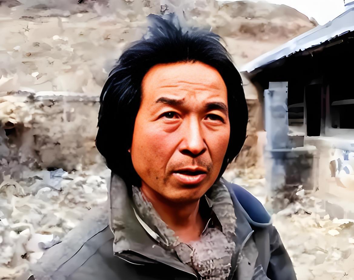2000年，北大教授毅然决然辞职，带着校花妻子隐居深山，连孩子都是自己接生，11
