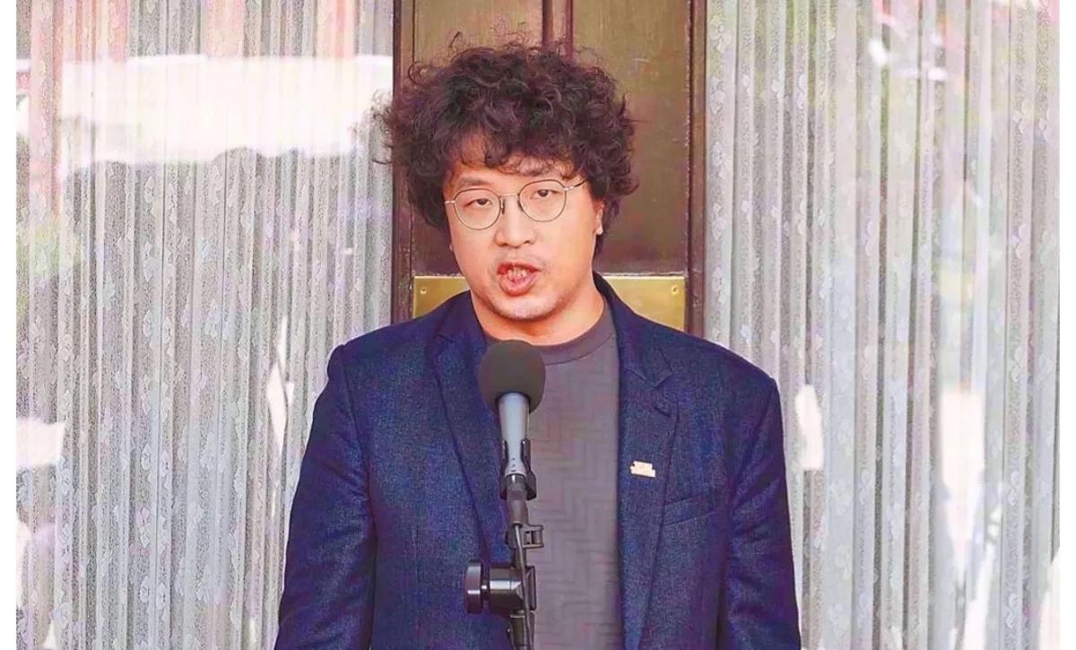 沈伯洋态度仍然非常的嚣张！在沈伯洋之父的企业被我们惩戒之后，沈伯洋放话声称，中国
