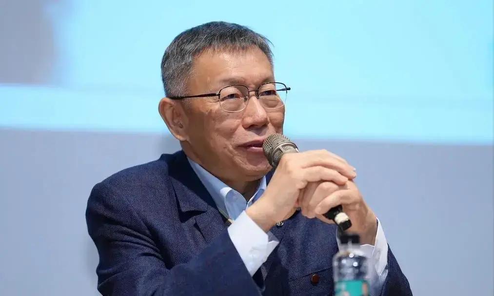 2026年一开年，台湾政坛就像被拧到最大档的电器，火花四处乱蹦。先看外面