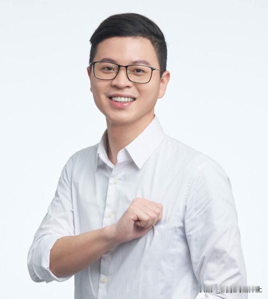 凌涛竞选海报，少了谁？毫无疑问，郑丽文肯定不在列！其海报上清晰的站立朱立伦，