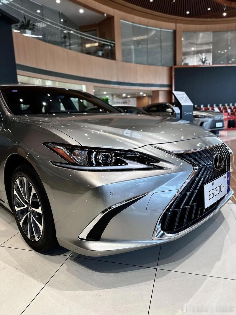 所以，雷克萨斯国产还真挺及时的，而且雷克萨斯以后也可以成日进出口公司，把中国产的