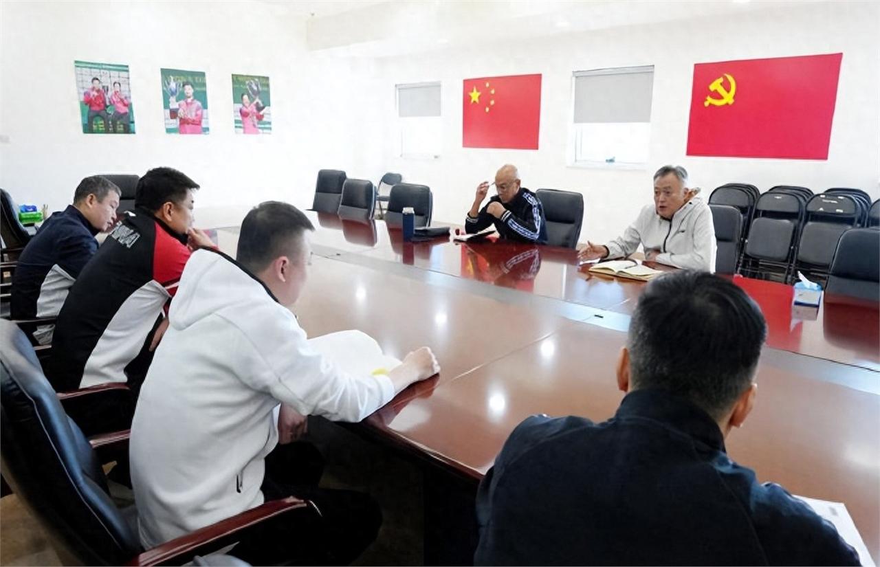 前国手酒后吐真言：“这次教练名单确认，最让人后背发凉的，不是王皓、马琳上位，而是