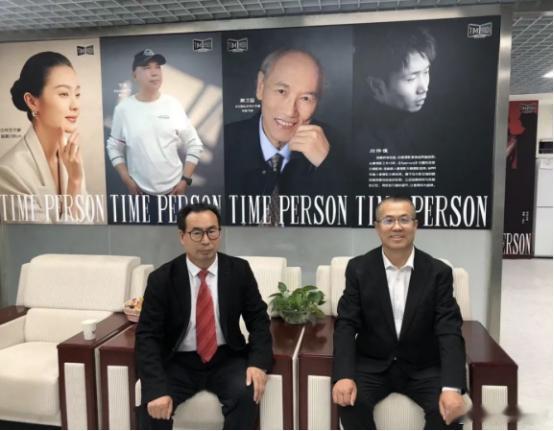 【评等上级安排与向上甩锅，李向安律师：“奴才思维”难以形成公民社会】新华社发布评