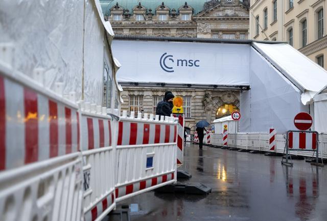 欧洲“眼巴巴看向中国”：慕安会上的战略转向与生存焦虑2026年2月14日，第