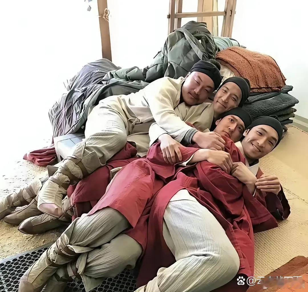 终于看清，这就是刘亦菲流露出来的嫌弃神态。