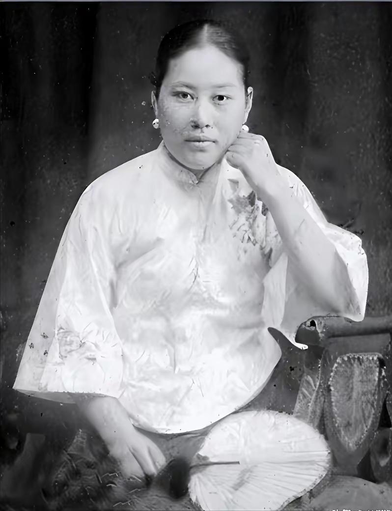 1925年，冰冻三尺，孙传芳下令处决施从滨，手下劝说对其监禁。孙传芳不听，决