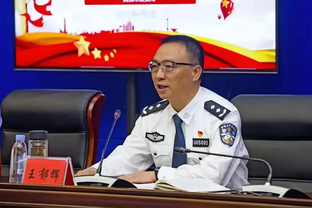 015岁考入武大的天才公安高官，半生精通分析，终被纪法彻底剖析。十五岁，别人