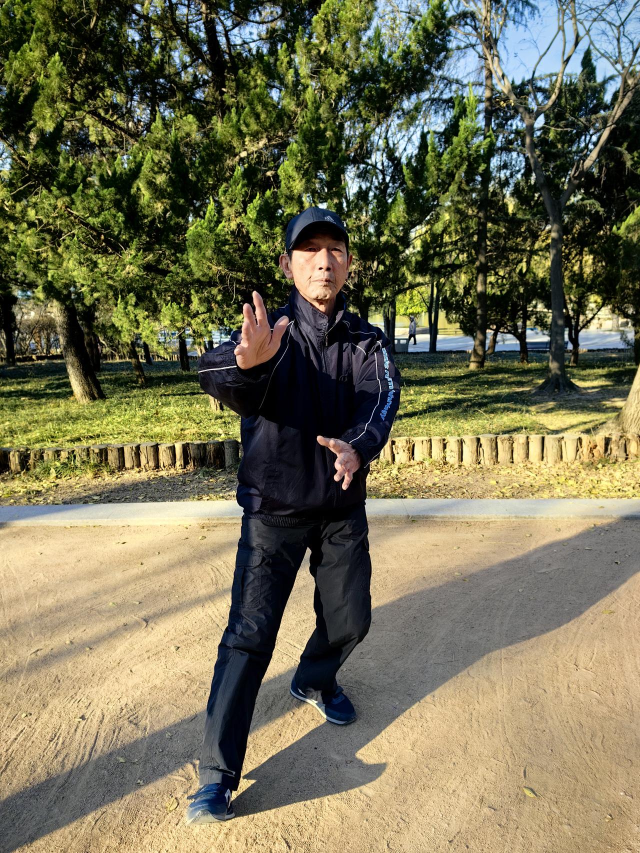 只练一套拳最好！练太极拳，核心目的在于养生。然而，不少中老年人练拳只重数量，