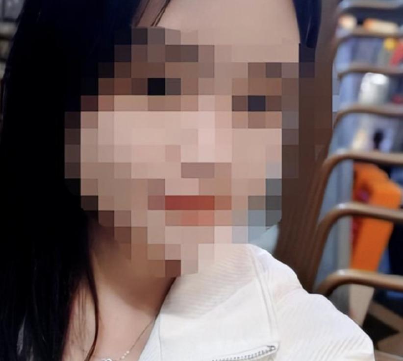 安徽六安束先生经婚介结识季某，女方讲述坎坷身世博取同情，二人相识仅三天就登记结婚