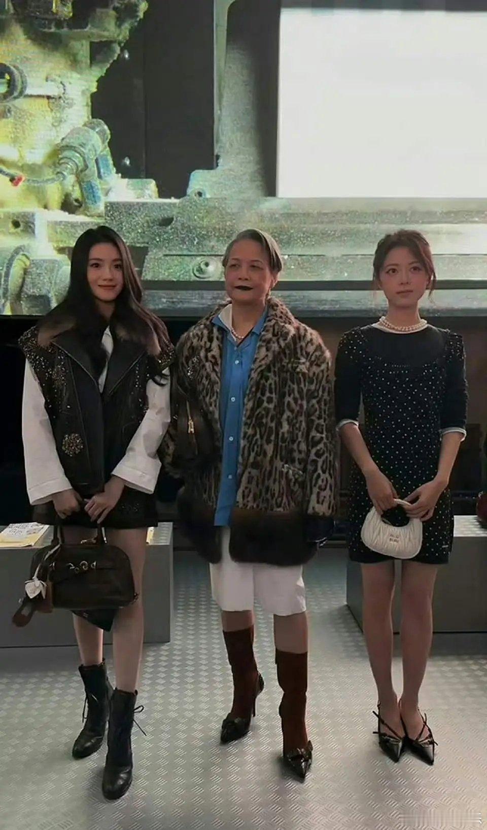 赵今麦的时尚表现力真不如刘浩存​​​
