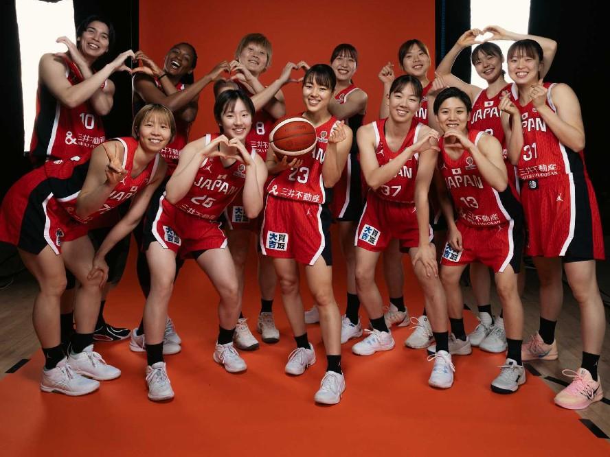 日本女篮在女篮世预赛生死战第三节就锁定了胜局，最终以83-39的比分大胜对手。她