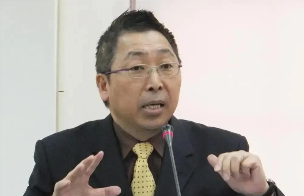 台湾名嘴唐湘龙说：无论中国大陆的军事，经济，科技，多么发达，现在在世界上已经是数