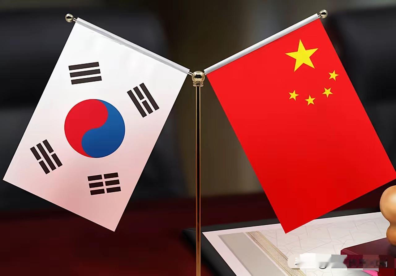 韩国以通敌罪抓了两名中国人。中韩关系可能面临一个考验。​8月11日韩联社报道，
