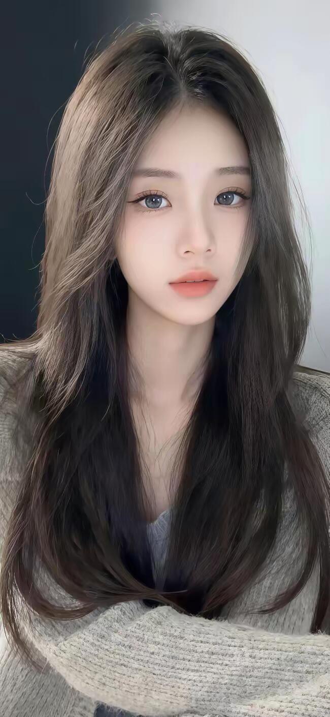 温柔少女风简直是永不过时的经典。长发飘飘的模样，就像从漫画里走出来的女主角。我