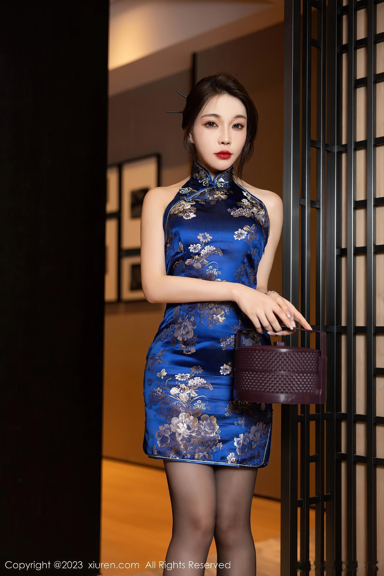 晒图笔记大赛美女旗袍穿搭写真