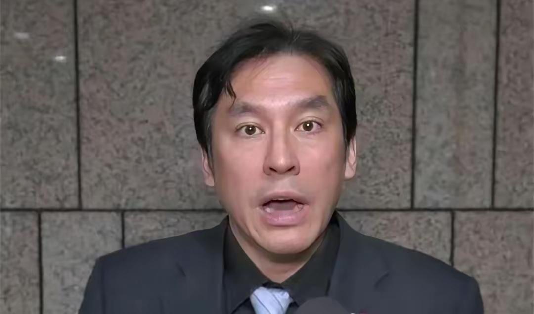针对特朗普警告台湾“不希望有人独立”，岛内媒体人黄暐瀚昨天（5月18日）叫嚣：“