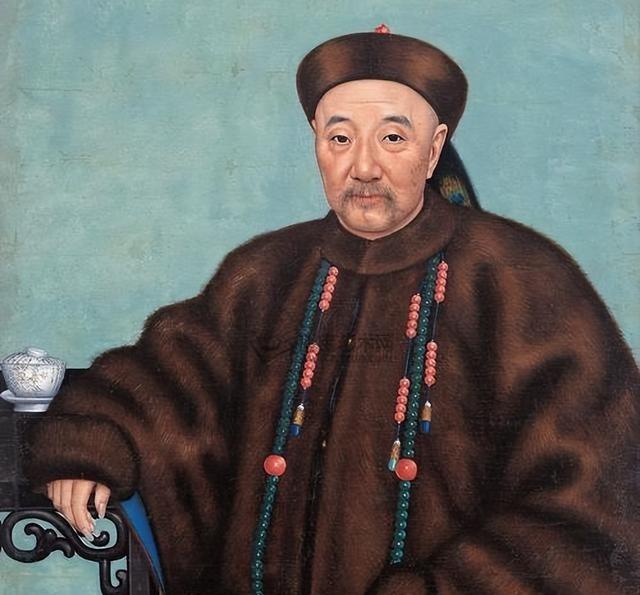 左宗棠为了收复新疆，找外国银行借钱专挑利息高的，这是因为利息越高，银行背后的列强