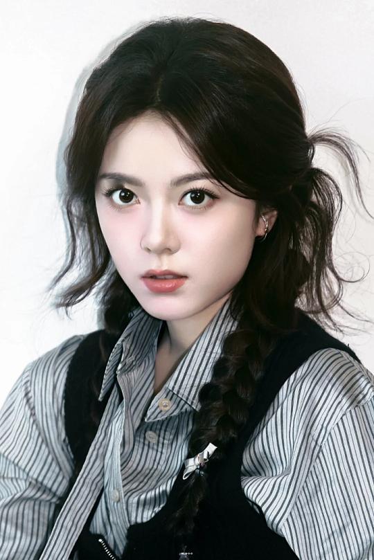 赵今麦可塑性赵今麦的演员可塑性堪称新生代佼佼者，妥妥的“剧抛脸”！童星时期便塑造