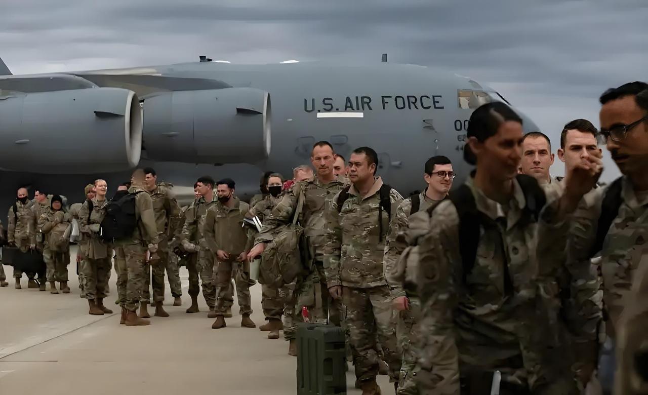 美国开始撤军了，欧洲国家懵了。30日，美国驻扎在东欧的军队开始撤军，这是特朗