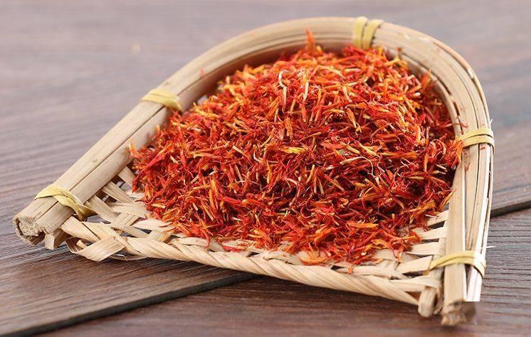 中药里的8个化瘀药要分清，丹参、红花、桃仁、赤芍、川芎、当归、三棱、莪术1.