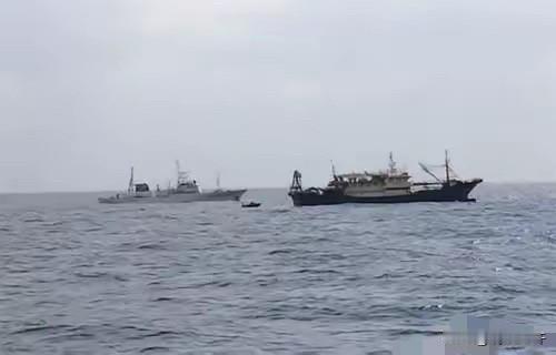 强行扣押中国渔船，带走中国船长！日本公然挑衅​突然有种大事儿不好的感觉：据