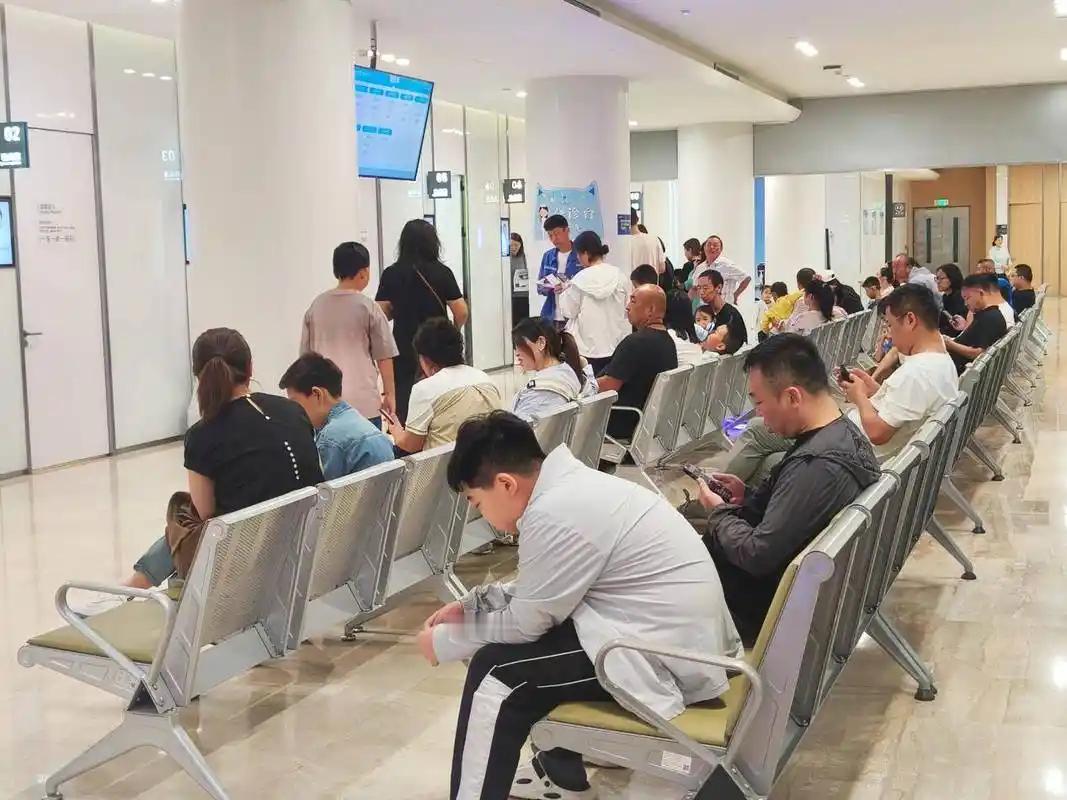 十五年后的中国，极有可能呈现如下景象：1.若你生的是儿子，十五年后他娶媳妇时，