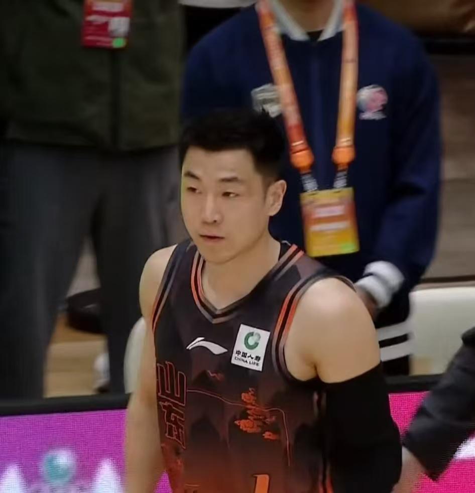 山东男篮还有四场常规赛要打，通过最后的四个对手，看看山东到底能落位到哪：1，