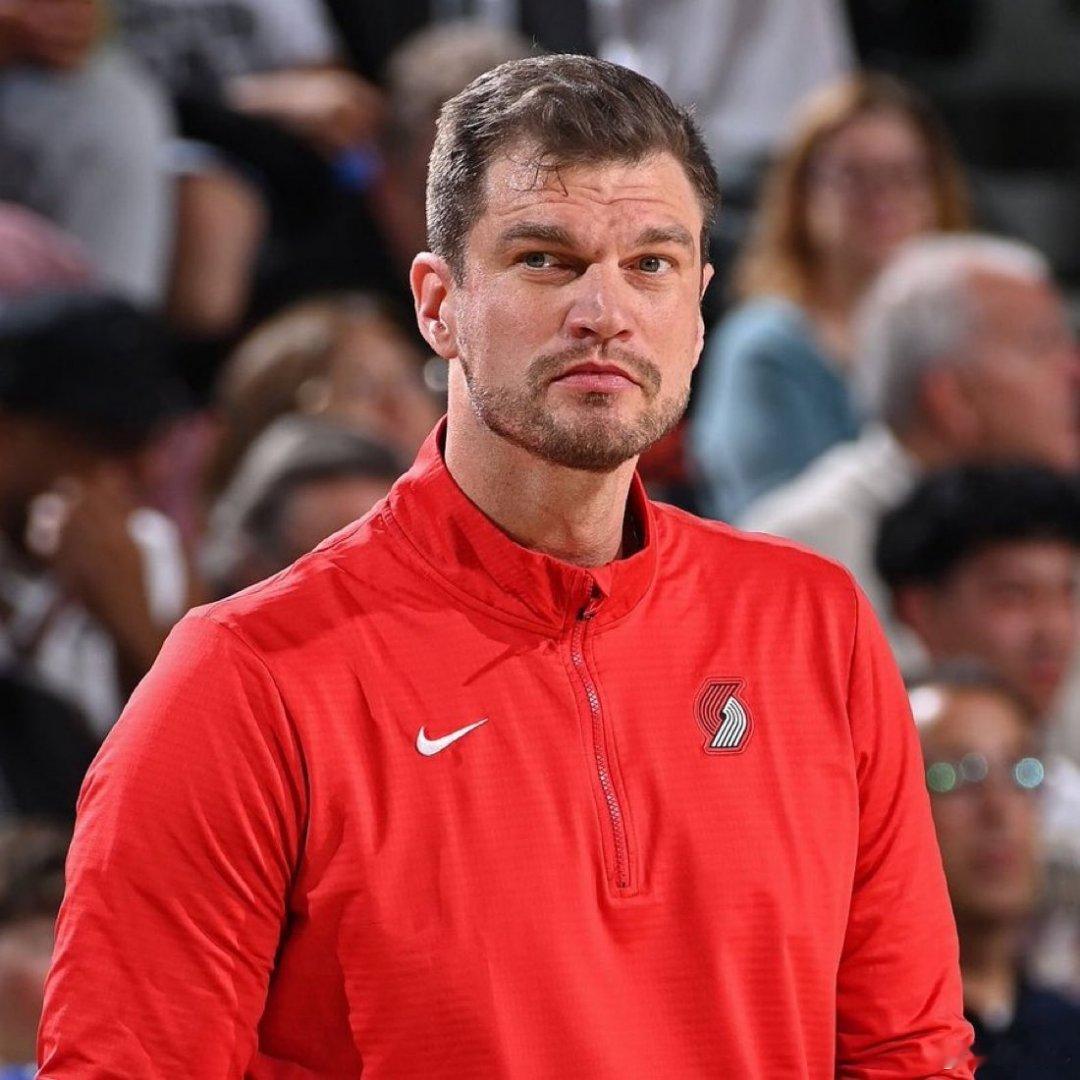 据拉莫娜·谢尔本报道，蒂亚戈·斯普利特曾在赛季期间商讨过合同事宜，但资方开出的薪