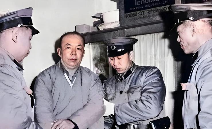 1983年，大陆最后一位国民党的军统特务“北京站站长”被捕了，极具讽刺的是，公安