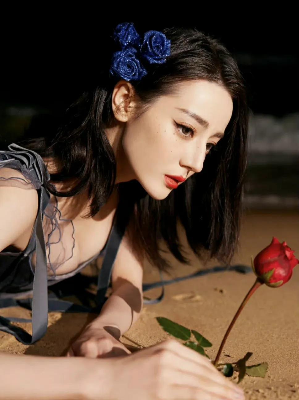 90后人气女星迪丽热巴写真：异域风情、美艳绝伦