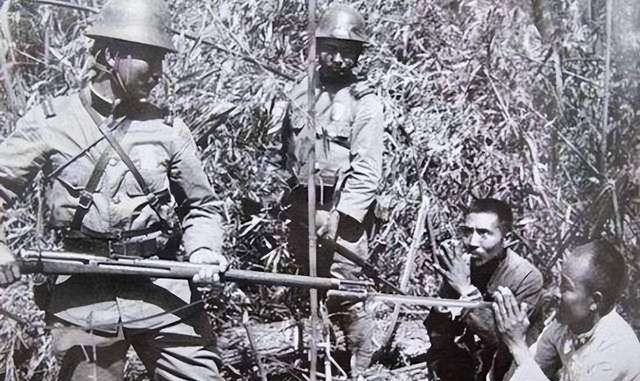 二战期间，日军俘虏美国女兵后请她们吃烧烤，手段十分残忍