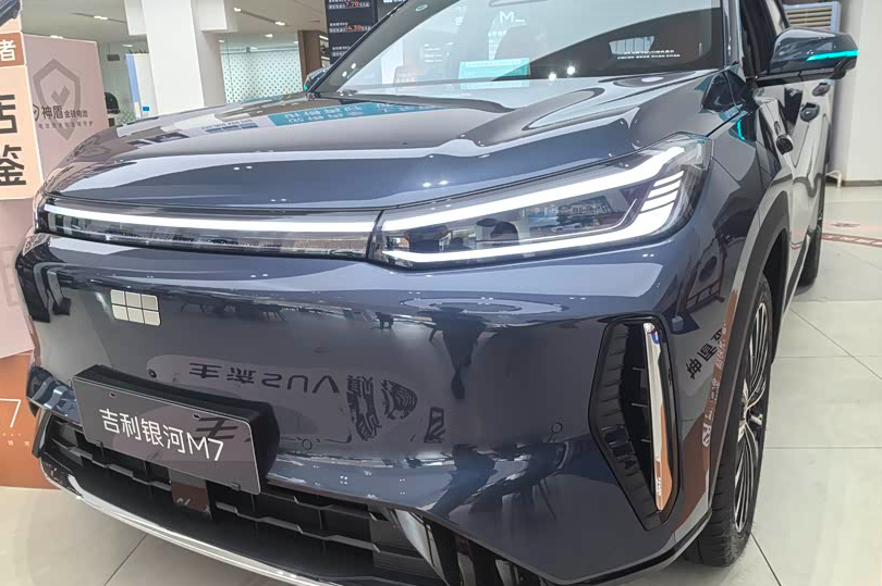 银河M7真实体验这价我觉得偏高了要不顶配12.98万起吉利银河M7昨晚预售了，