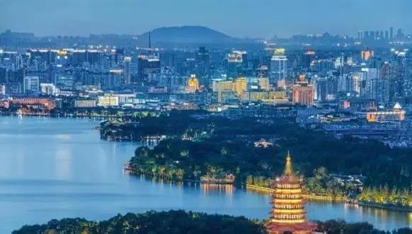 中国的九头鸟排行：1.第一名：广东人，聪明出众。2.第二名：浙江人，头脑