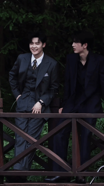 这不科学，居然只看到付辛博，完全忽略了张凌赫，付辛博38岁了，居然把28岁的张凌