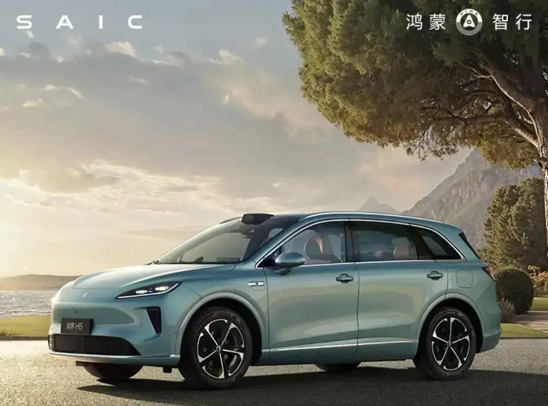 听说过尚界H5没？这车最近火得不行！9月刚上市，卖了1901辆。到了10月，直接