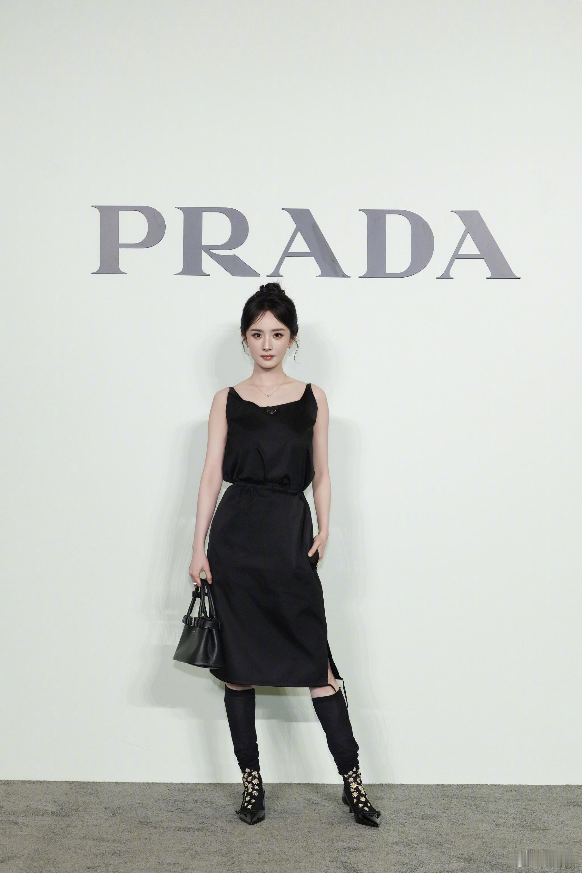 内娱唯一的PradaQueen～Prada品牌代言人：杨幂👑