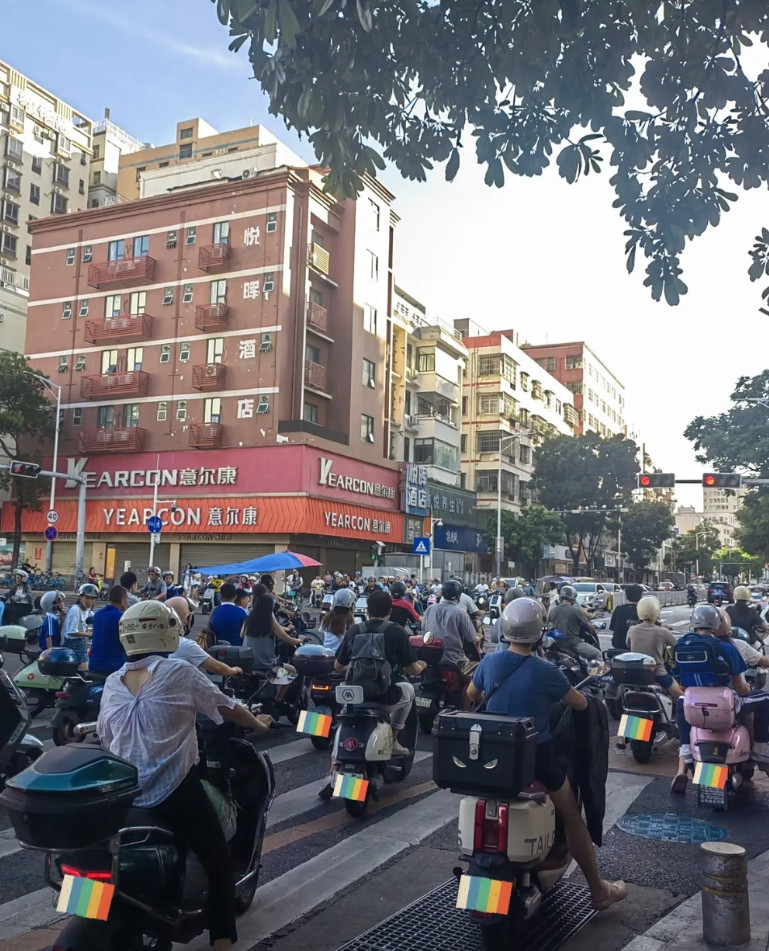 没眼看现在深圳的早高峰都成什么样子啦非机动车道路优化和管控真的迫在眉睫啊。