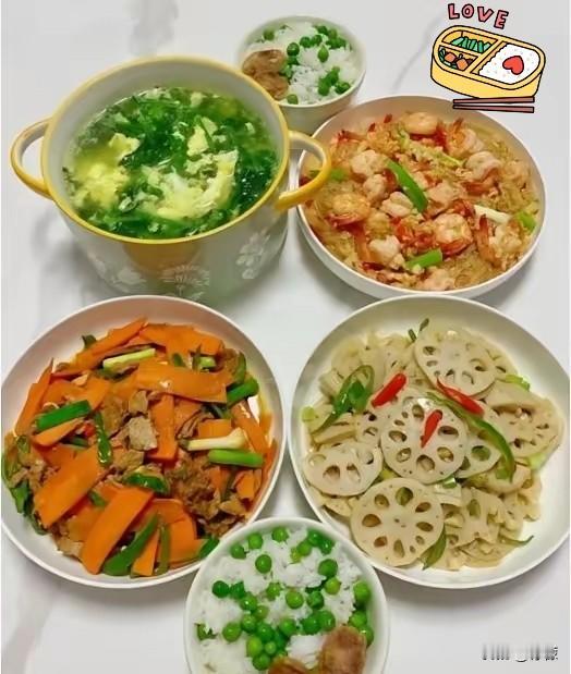 我手里每个月有三千块退休金，本想着晚年踏实安稳，能帮小辈搭把手就尽力帮。可儿子