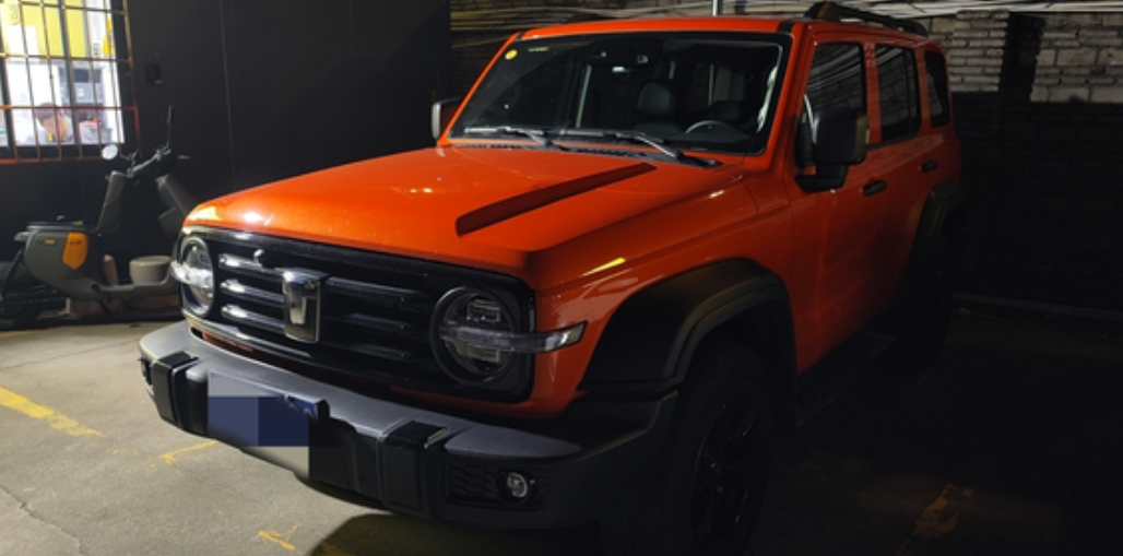 坦克300油耗昨天租了一台坦克300，24款最低配，两天行驶了约300公里，有