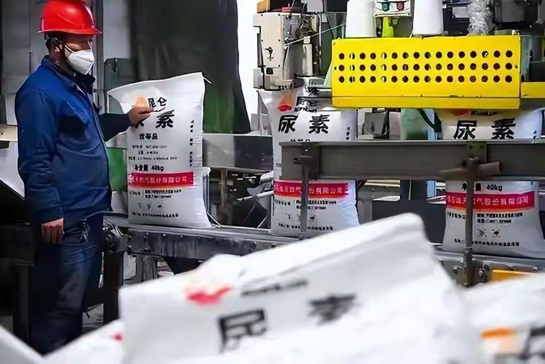 印度惨遭羞辱：250万吨尿素全球招标，竟无人问津，中企集体缺席印度人现在很郁闷