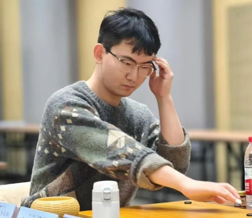 收官之战~丁浩拿下今年最后一顶桂冠丁浩达成职业生涯12冠第29届晋城