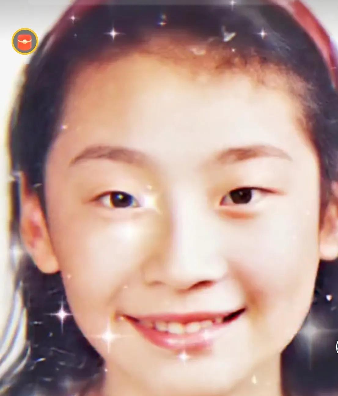 宗庆后35岁才结婚，37岁有了女儿宗馥莉，可见他原生家庭是很差的。他从小品学兼优