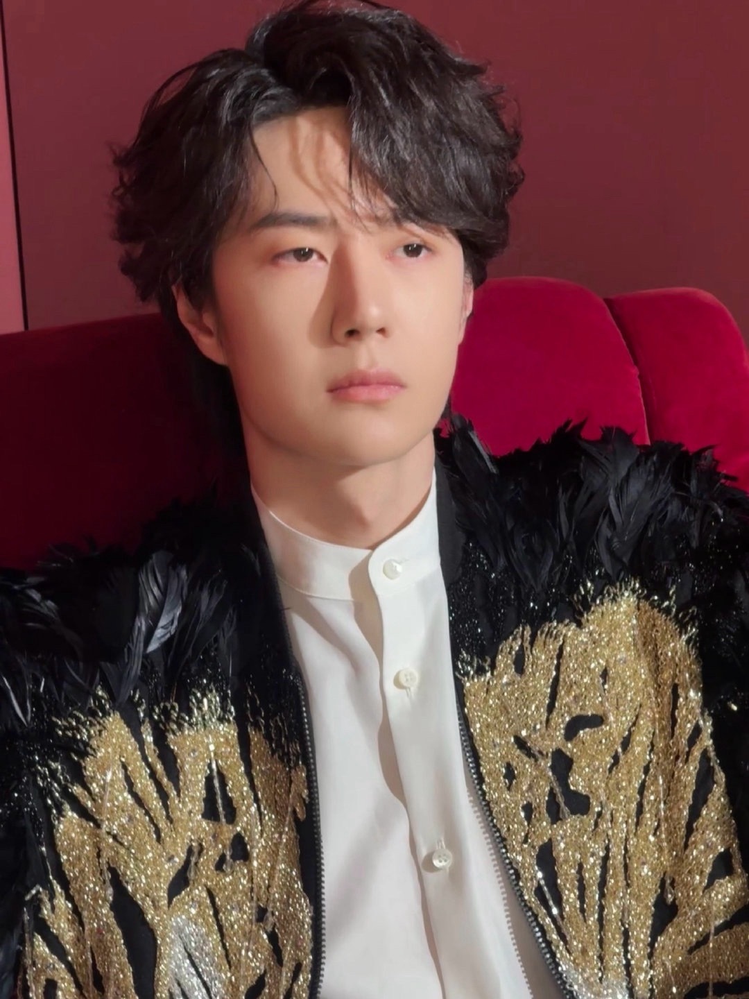 王一博｜总台春晚造型出图，身穿刚刚发布的SaiidKobeisy2026