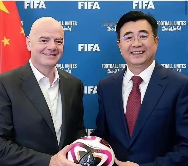 国际足联万万没想到，本来以为可以“拿捏”央视，却踢到了铁板！连英国那边都卖了3亿
